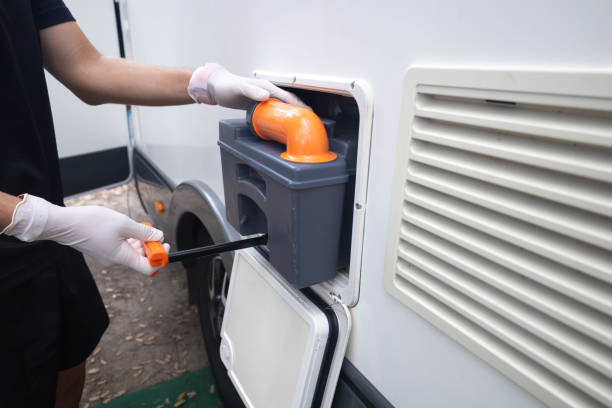 Best Luxury portable toilet rental  in Mentone, CA